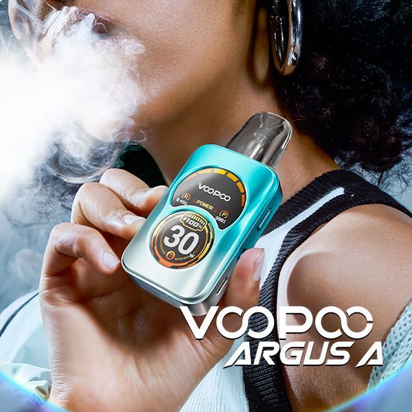 Women holding up the VooPoo Argus A Kit to show the front of the device.